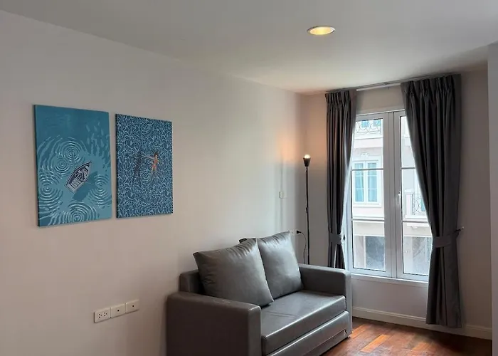 Entire 3bedroom Townhome, Shared Swimming Pool In Sukhumvit, 2904 度假居 *