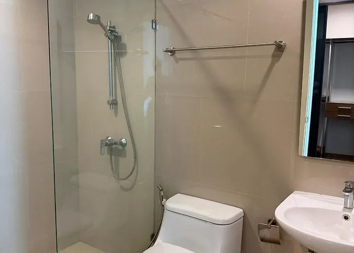 Entire 3bedroom Townhome, Shared Swimming Pool In Sukhumvit, 2904 度假居 *