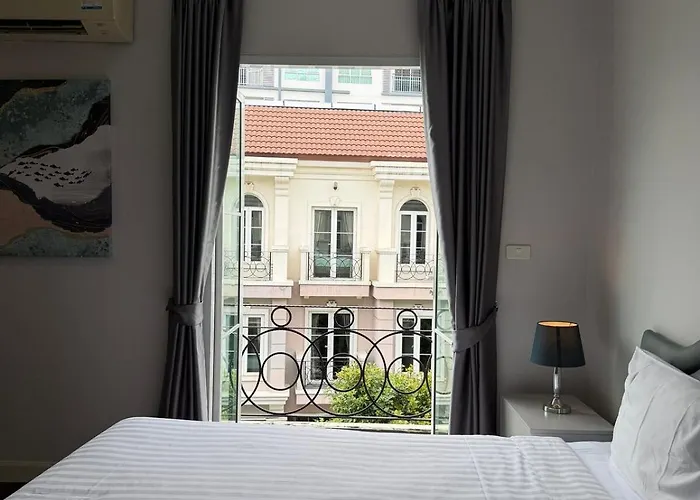 Entire 3bedroom Townhome, Shared Swimming Pool In Sukhumvit, 2904 * 曼谷